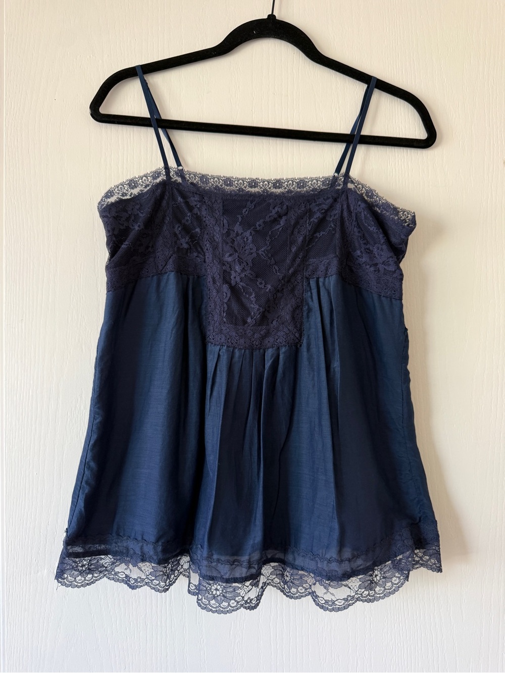 Vintage Forever 21 Navy Lace Trim Spaghetti Strap Top